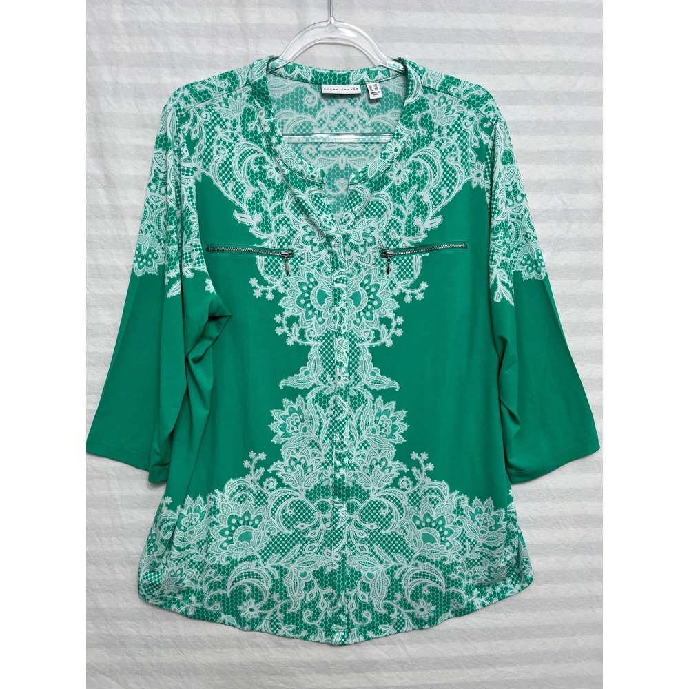Susan Graver Blouse Size 1X Green White Floral Medallion Liquid Knit Stretch